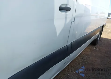 2019 Mercedes-Benz Sprinter 2500 High Roof V6 from USA, damaged, VIN WD3PF1CD0KP080471